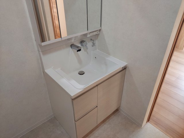 宝塚市今里町一戸建の独立洗面台|洗面化粧台