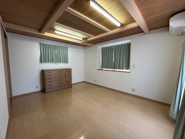 倉敷市浜ノ茶屋売家の洋室|2F洋室