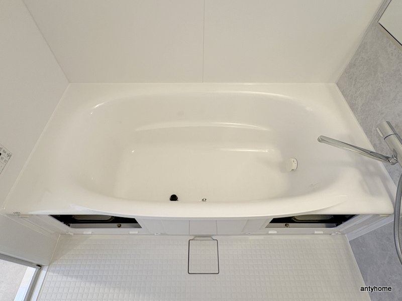 LA GRACE SENBAYASHI　仲介手数料無料の浴室