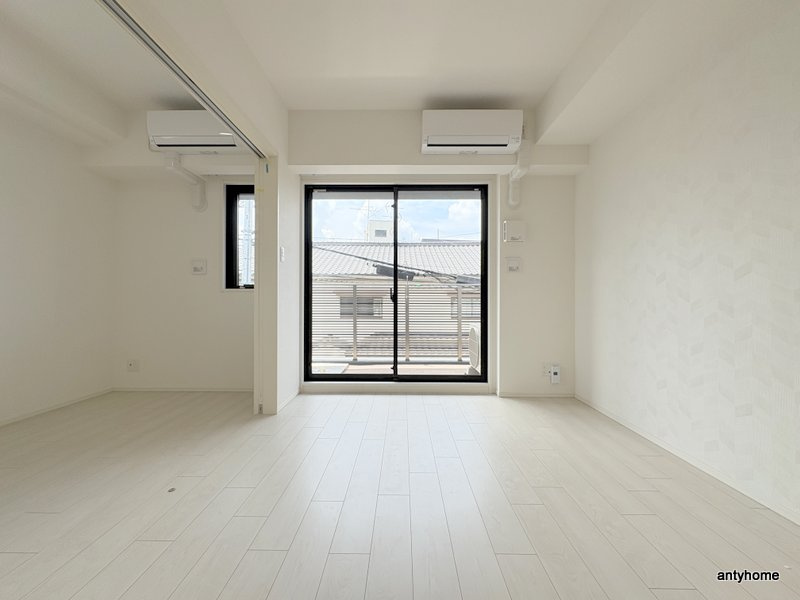 LA GRACE 千林大宮　仲介手数料無料の居間・リビング