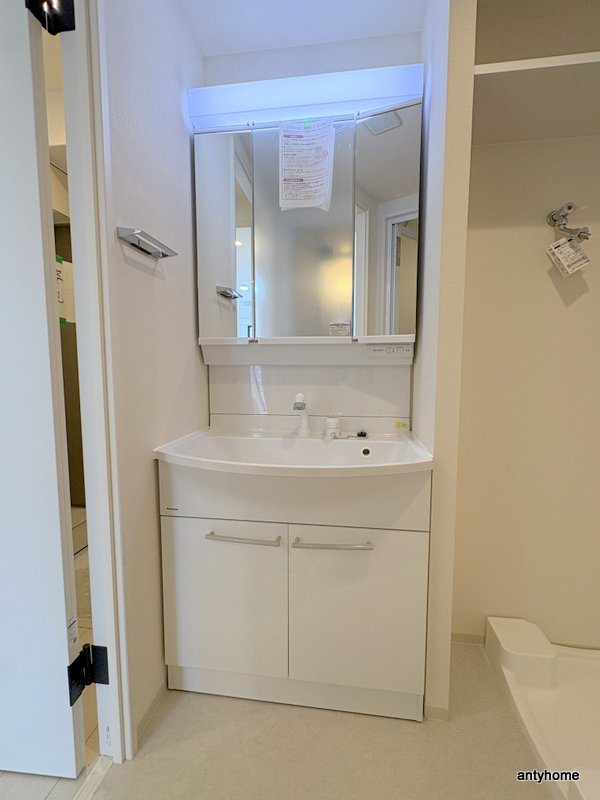 LA GRACE 千林大宮　仲介手数料無料の洗面所