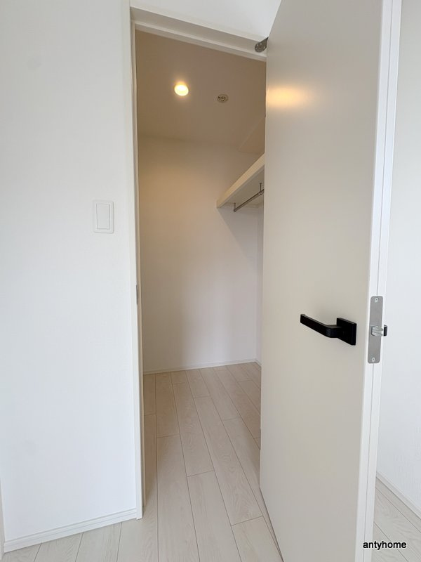 LA GRACE SENBAYASHI　仲介手数料無料の収納