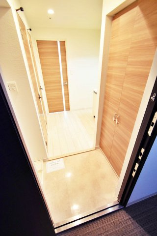 スプランディッド難波の玄関