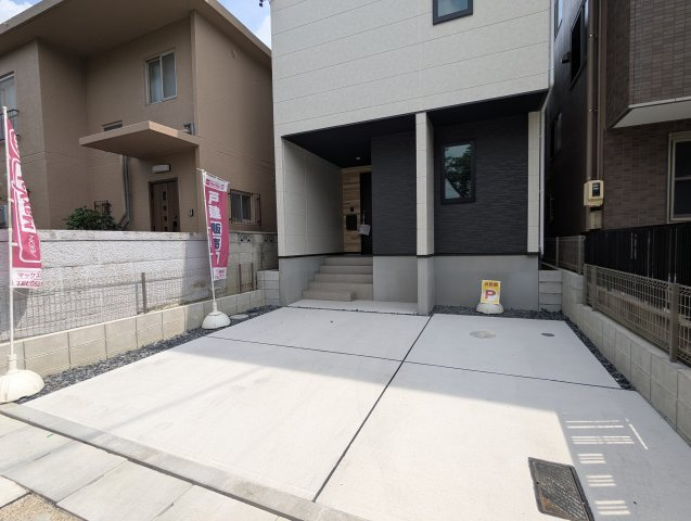 KIS名古屋市名東区香流1期の駐車場