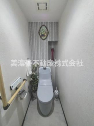 ６５５６４　テラスノバ穂積のトイレ