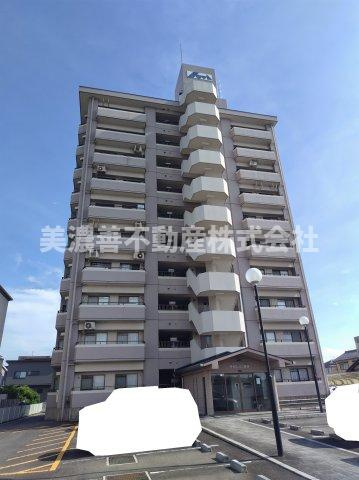 ６５５６４　テラスノバ穂積の外観