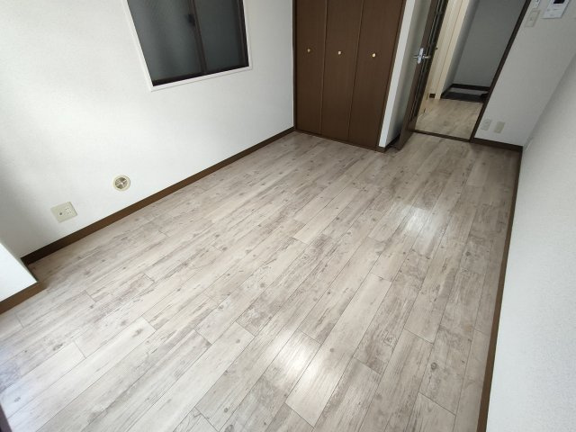 筒井ビルの洋室