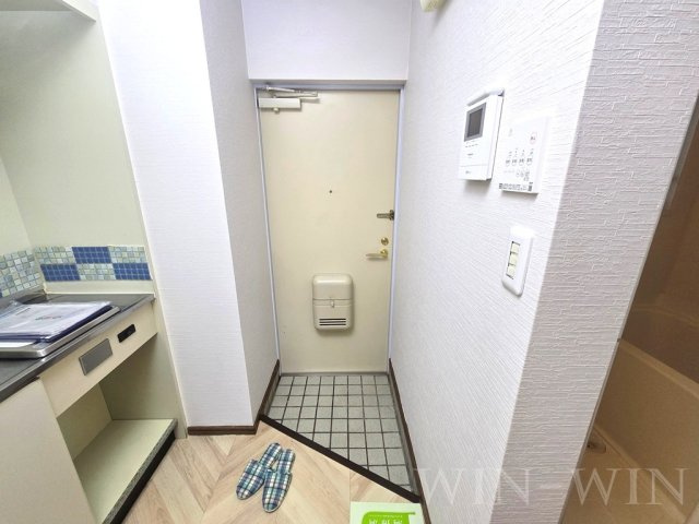 サントラスト A棟の玄関