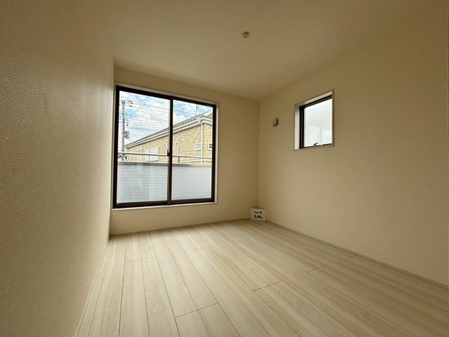 北葛飾郡松伏町　田中3丁目　新築戸建　全6棟の洋室|広々とした洋室です