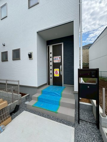 北葛飾郡松伏町　田中3丁目　新築戸建　全6棟の玄関|毎日通る玄関はこちらです