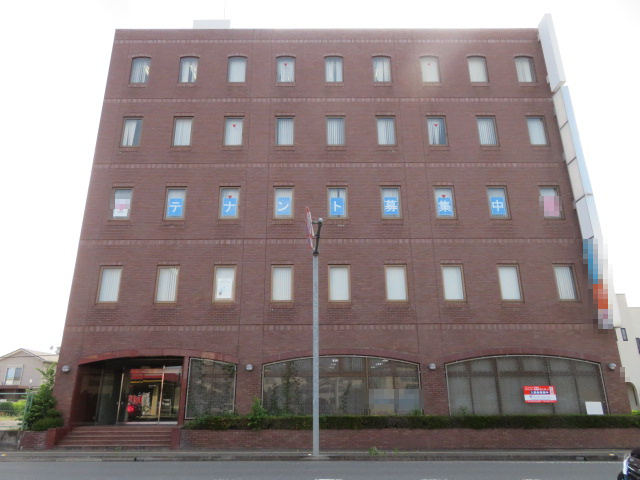 深谷市西島町１丁目のビル