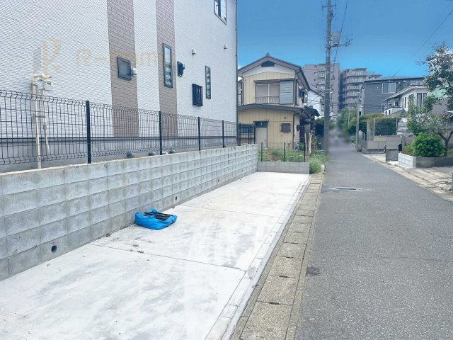 我孫子市並木6丁目　新築戸建て　A号棟の駐車場|カースペースは2台お停めいただけます♪
