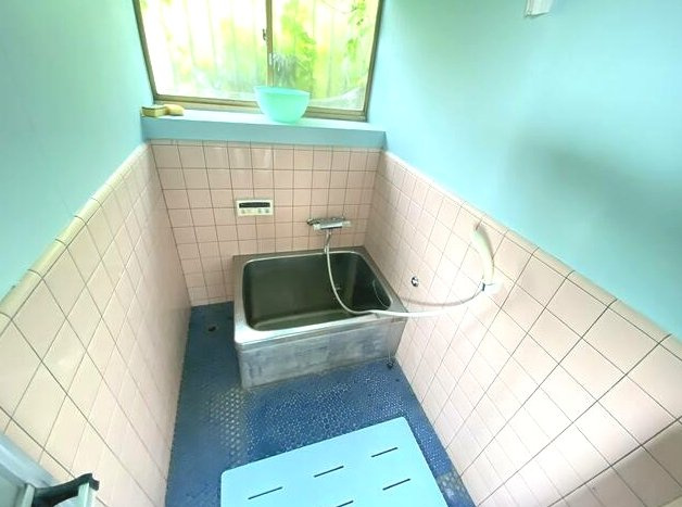 長生郡一宮町東浪見　中古戸建の浴室|敷地約160坪のサーフハウス自転車で5分でサーフポイント 土間キッチンでバーベキューが可能です