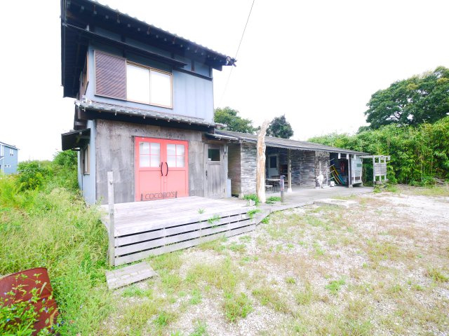 長生郡一宮町東浪見　中古戸建の外観|敷地約160坪のサーフハウス自転車で5分でサーフポイント 土間キッチンでバーベキューが可能です