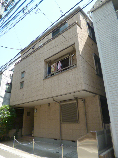Ｔｏｗｎ－ｃｏｕｒｔ　ＮＡＮＡＵＭＩ
