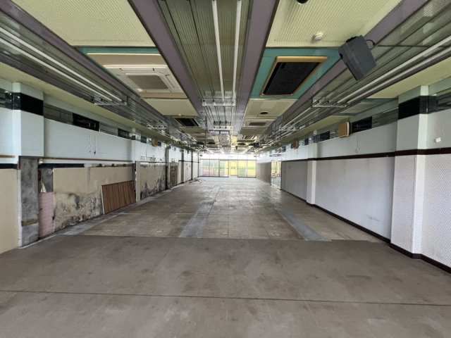 水俣市売り店舗の内装