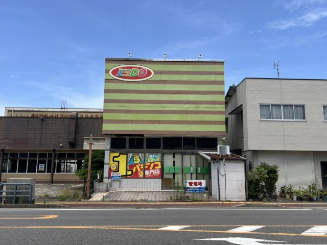 水俣市売り店舗の外観