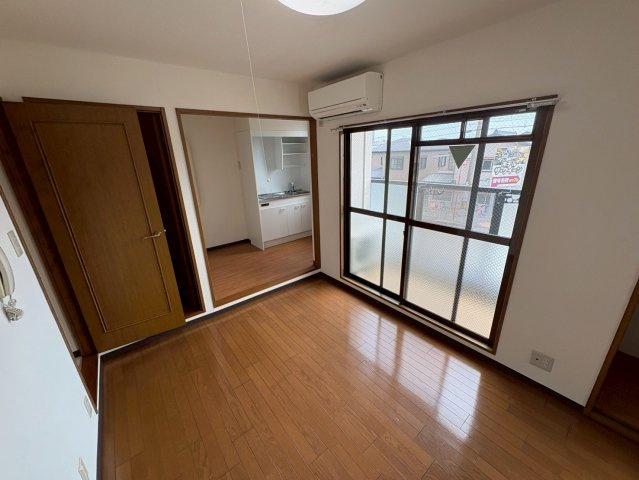 ナガタマンションⅡの居間・リビング