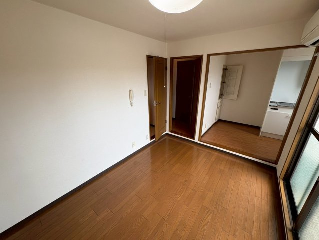 ナガタマンションⅡの居間・リビング