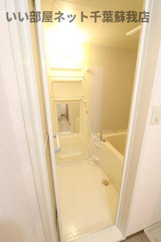 ロイヤルハウスＢの浴室|お風呂で日々の疲れを落としましょう