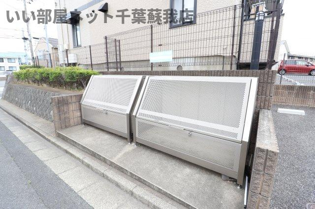 ロイヤルハウスＢのその他共用部分|ゴミストッカー