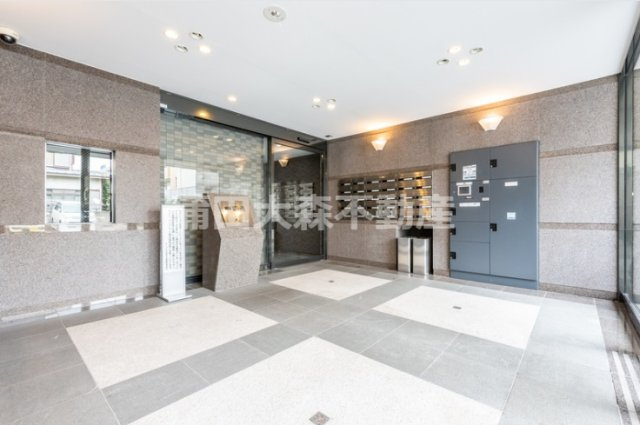 ルーブル大鳥居弐番館のエントランス