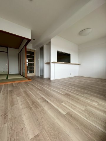 ディオ・フェルティ枚方の居間・リビング