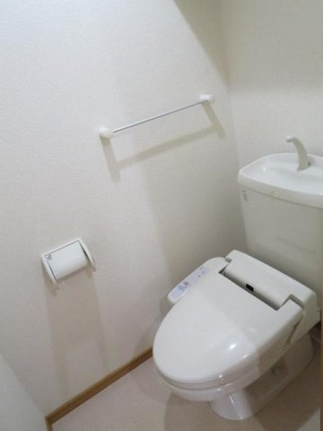 メゾンオーシャンＡのトイレ|落ち着いたトイレです