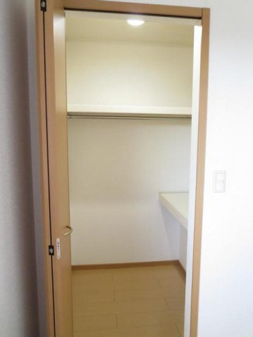 メゾンオーシャンＡの収納|大きなスペースがあり、収納には困りません