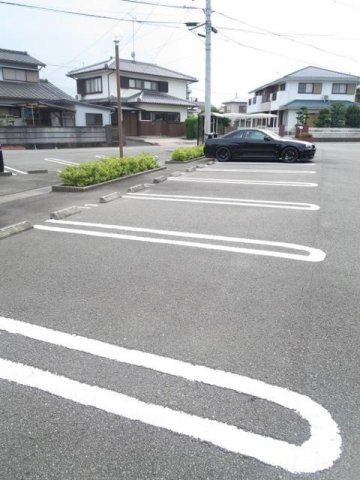 レモングラス　Ｂの駐車場|カースペースがあります