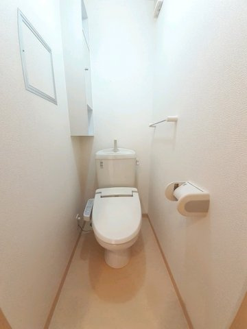 プリマベーラ　Ｂのトイレ|落ち着いたトイレです