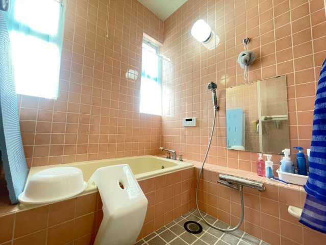 大網白里市北今泉の浴室