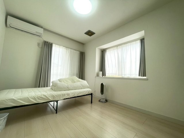 大網白里市北今泉の洋室