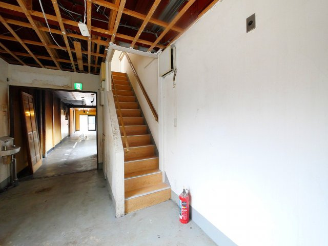 奈良市中院町店舗