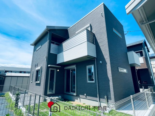 【外観】 | 久喜市本町5丁目　スマート・ワン・シティ　新築戸建　全2棟　3号棟 | 3号棟