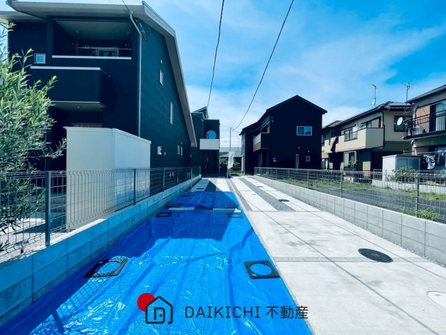 【前面道路含む現地写真】 | 久喜市本町5丁目　スマート・ワン・シティ　新築戸建　全2棟　3号棟