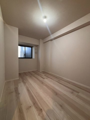 【洋室】 | プラトウズ仲原 | 205号室（Bタイプ）の写真になります。現況優先。