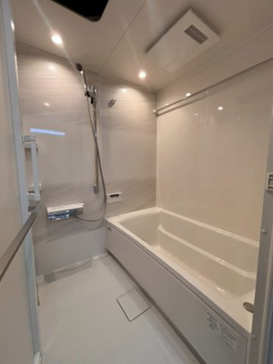 【浴室】 | プラトウズ仲原 | 205号室（Bタイプ）の写真になります。現況優先。