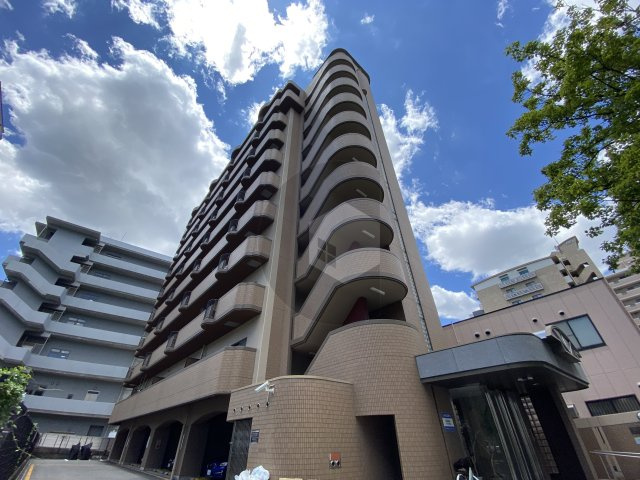 フェルザ長田の外観