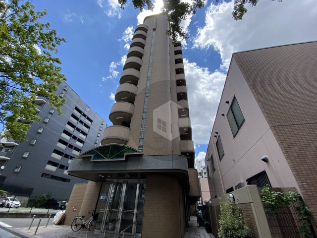 フェルザ長田の外観