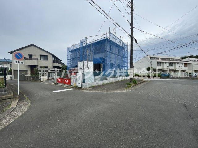 【仲介手数料無料】狭山市柏原8期全1棟　狭山市の新築住宅なら西武ハウジングの前面道路含む現地写真