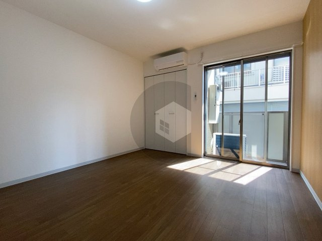 マナティーの洋室
