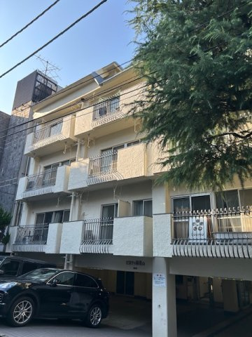 ピロティ南青山の外観