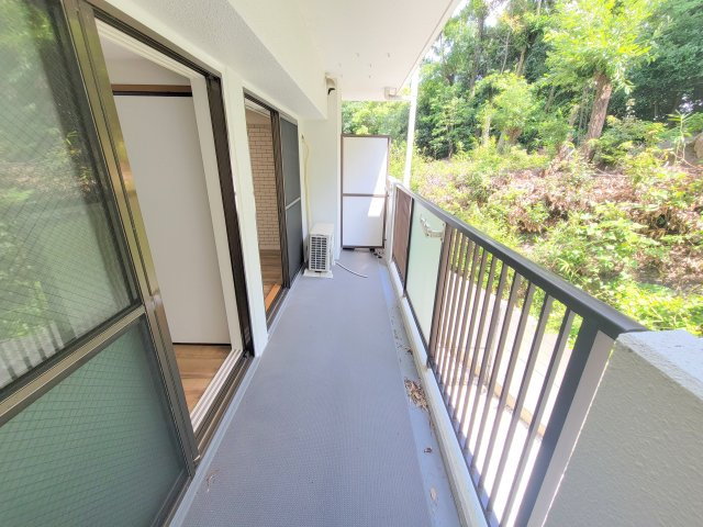 プレジール学園前のバルコニー