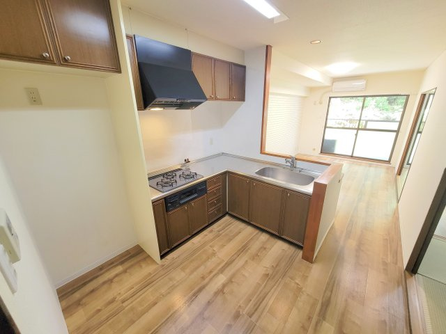 プレジール学園前の居間・リビング