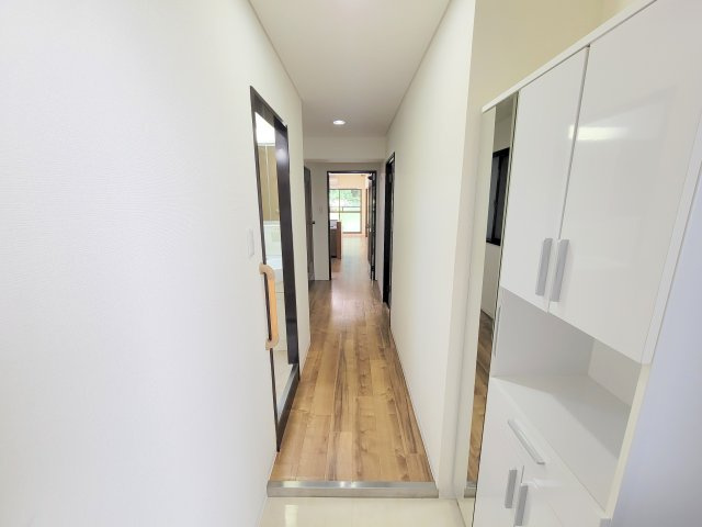 プレジール学園前の内装