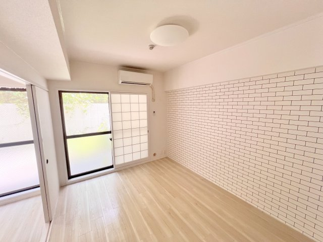 プレジール学園前