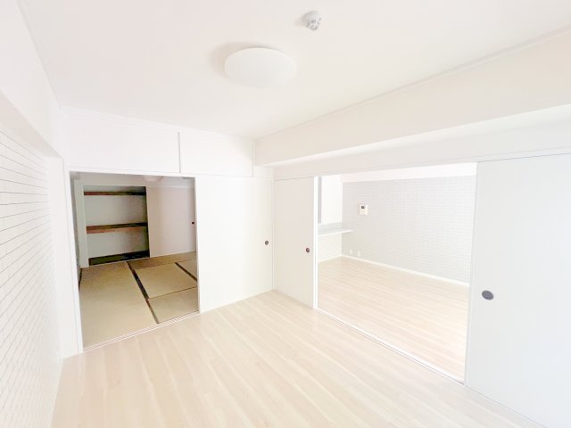 プレジール学園前