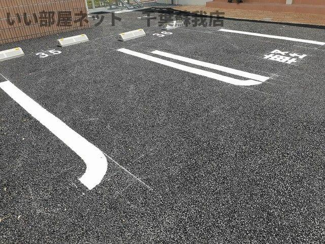 カルム　田園の駐車場|車をお持ちの方に嬉しい駐車場付きの物件です