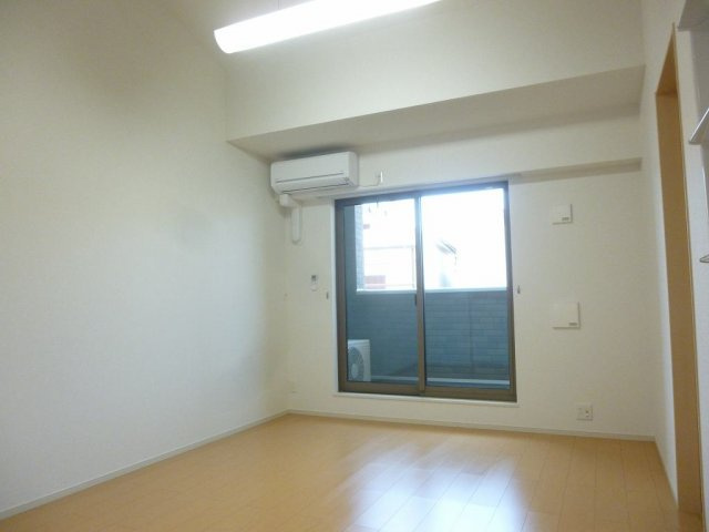 メープル　ヴィラの居間・リビング